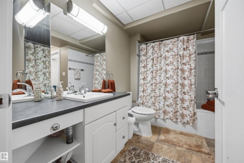 23 Highland Crescent, Sherwood Park, AB 