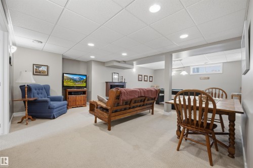 23 Highland Crescent, Sherwood Park, AB 