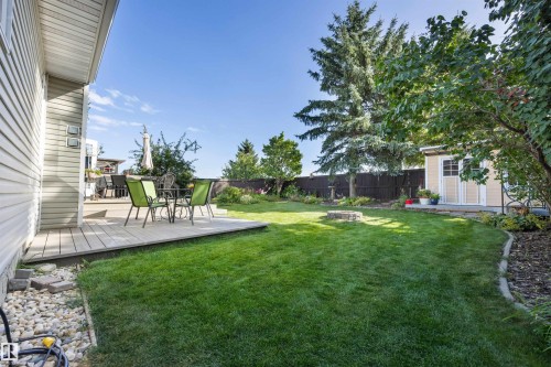 23 Highland Crescent, Sherwood Park, AB 