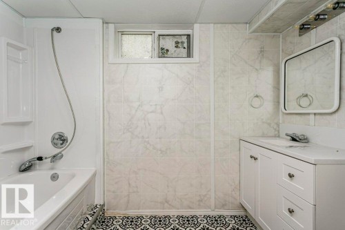 5807 52 Avenue, Redwater, AB 