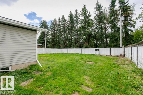 5807 52 Avenue, Redwater, AB 