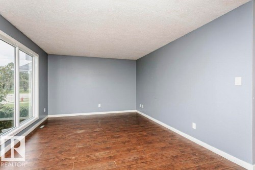 5807 52 Avenue, Redwater, AB 