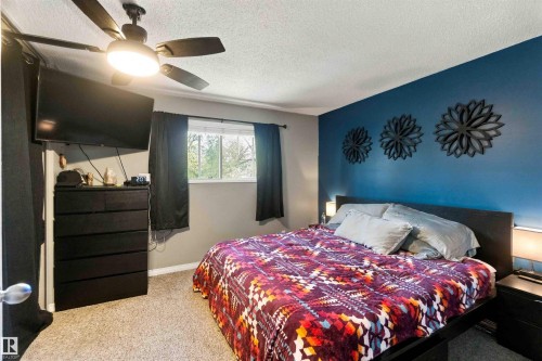40 Greenwood Drive, Spruce Grove, AB 