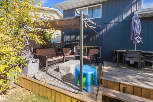 40 Greenwood Drive, Spruce Grove, AB 