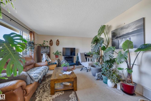 4205 37 Avenue, Leduc, AB 