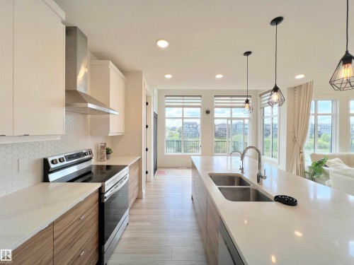 6045 King Landing Landing Sw, Edmonton, AB 