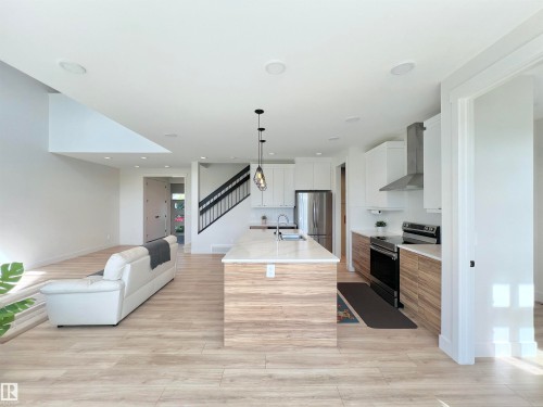 6045 King Landing Landing Sw, Edmonton, AB 