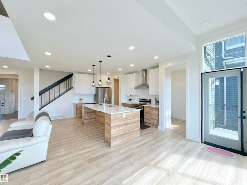 6045 King Landing Landing Sw, Edmonton, AB 