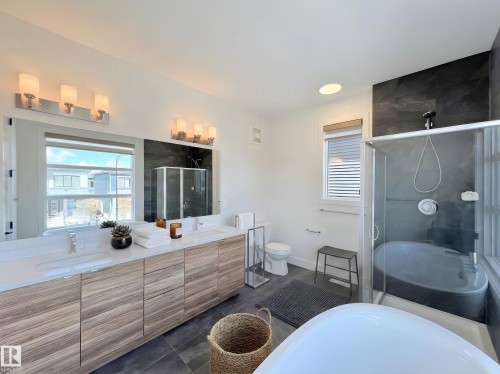 6045 King Landing Landing Sw, Edmonton, AB 