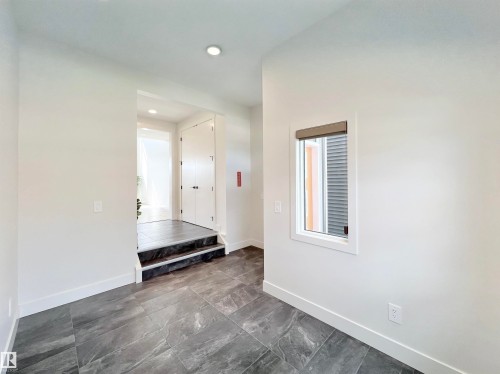 6045 King Landing Landing Sw, Edmonton, AB 