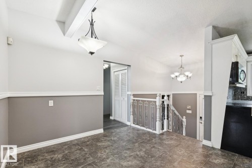 9312 151 Avenue Nw, Edmonton, AB 
