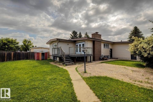 9312 151 Avenue Nw, Edmonton, AB 