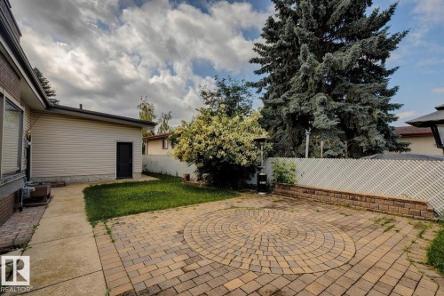 9312 151 Avenue Nw, Edmonton, AB 