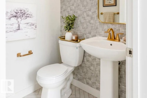 5611 Parc Reunis Way, Beaumont, AB - Indoor Photo Showing Bathroom