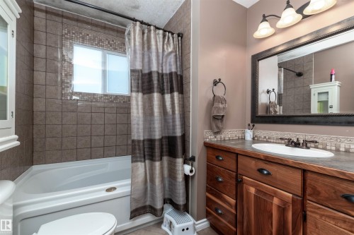 4406 50A Avenue, Beaumont, AB 