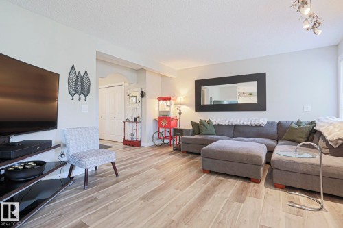 8 Belfry Fairway Crescent, Stony Plain, AB 