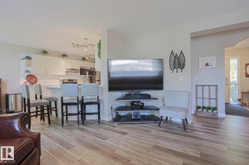 8 Belfry Fairway Crescent, Stony Plain, AB 