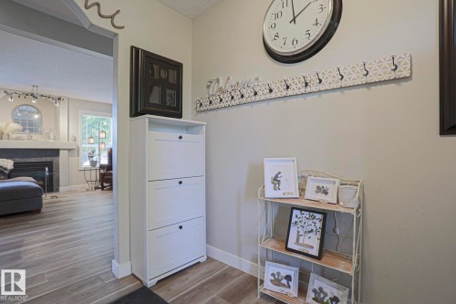 8 Belfry Fairway Crescent, Stony Plain, AB 