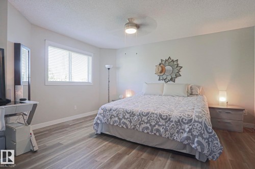 8 Belfry Fairway Crescent, Stony Plain, AB 