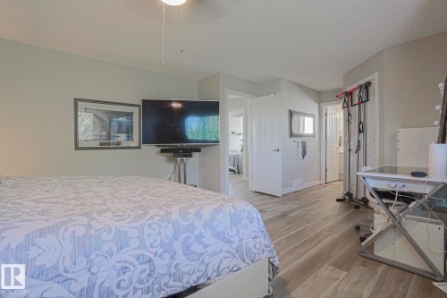 8 Belfry Fairway Crescent, Stony Plain, AB 