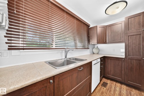 12209 134B Avenue Nw, Edmonton, AB 