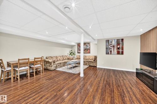 12209 134B Avenue Nw, Edmonton, AB 