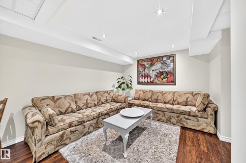 12209 134B Avenue Nw, Edmonton, AB 