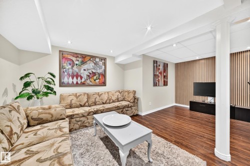 12209 134B Avenue Nw, Edmonton, AB 