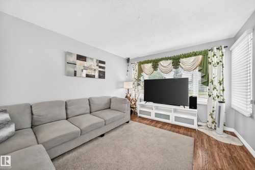 12209 134B Avenue Nw, Edmonton, AB 