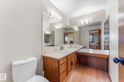 9504 139 Avenue Nw, Edmonton, AB 