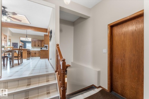 9504 139 Avenue Nw, Edmonton, AB 