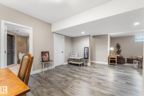 9504 139 Avenue Nw, Edmonton, AB 