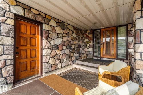 9504 139 Avenue Nw, Edmonton, AB 