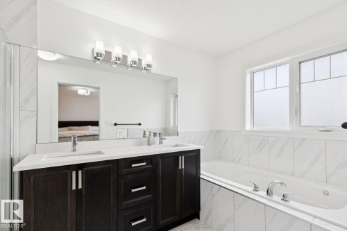 1320 162 Street Sw, Edmonton, AB 