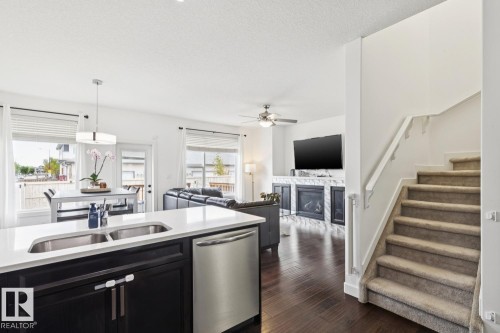 1320 162 Street Sw, Edmonton, AB 
