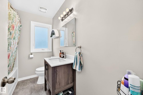 11524 133 Street Nw, Edmonton, AB 