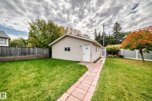 11524 133 Street Nw, Edmonton, AB 