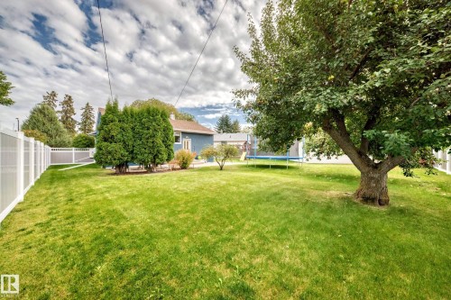 11524 133 Street Nw, Edmonton, AB 