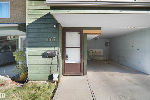 887 Abbottsfield Road Nw, Edmonton, AB - Outdoor With Exterior