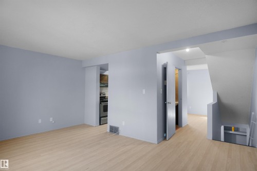 887 Abbottsfield Road Nw, Edmonton, AB - Indoor Photo Showing Other Room