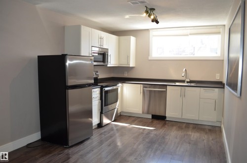 10527 81 Street Nw, Edmonton, AB 