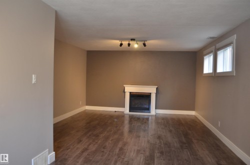 10527 81 Street Nw, Edmonton, AB 