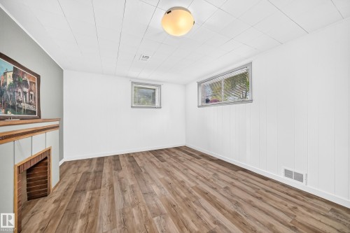 Basement Bedroom - Can be used as a Family / Living Room - 12045 64 Street Nw, Edmonton, AB 