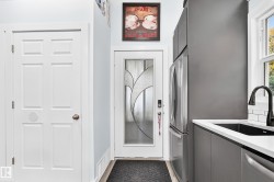 Entry Door to Garden Suite - 