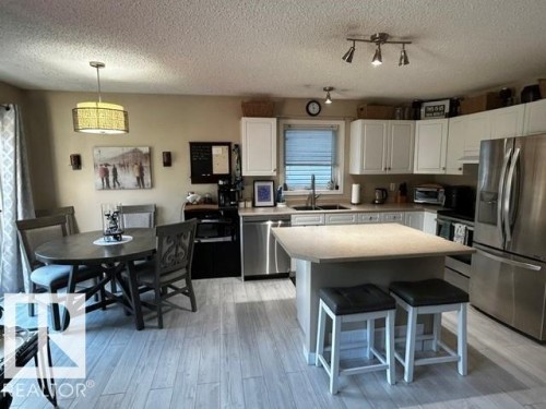 3405 Mckay Lane Sw, Edmonton, AB 
