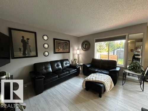 3405 Mckay Lane Sw, Edmonton, AB 