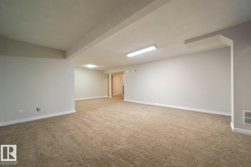 6218 34A Avenue Nw, Edmonton, AB 