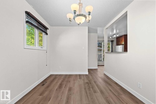 6218 34A Avenue Nw, Edmonton, AB 