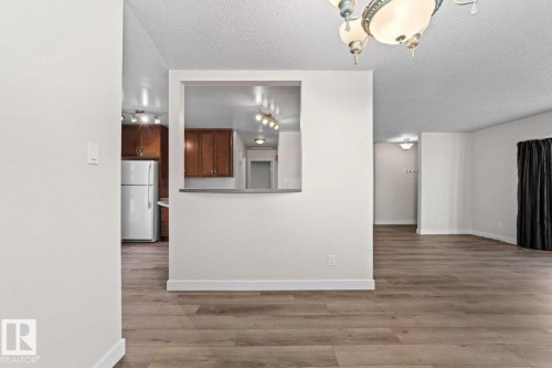 6218 34A Avenue Nw, Edmonton, AB 