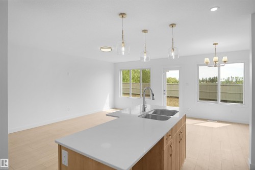 18822 29 Avenue Nw, Edmonton, AB 